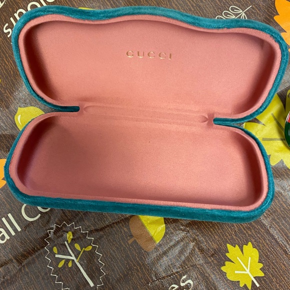 GUCCI AVIATOR SUNGLASSES - Picture 5 of 6